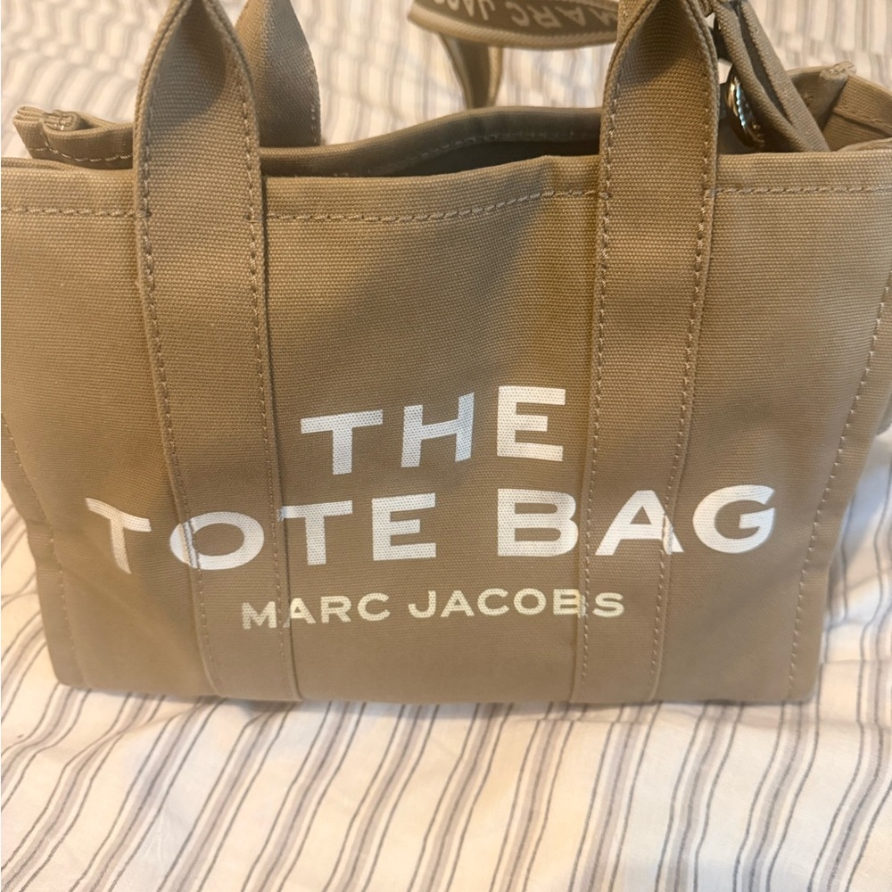 Marc Jacobs Canvas Tote Bag in Olive